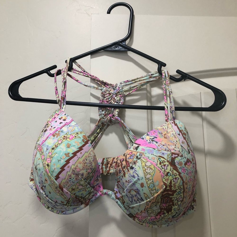 Victoria’s Secret Bikini Top